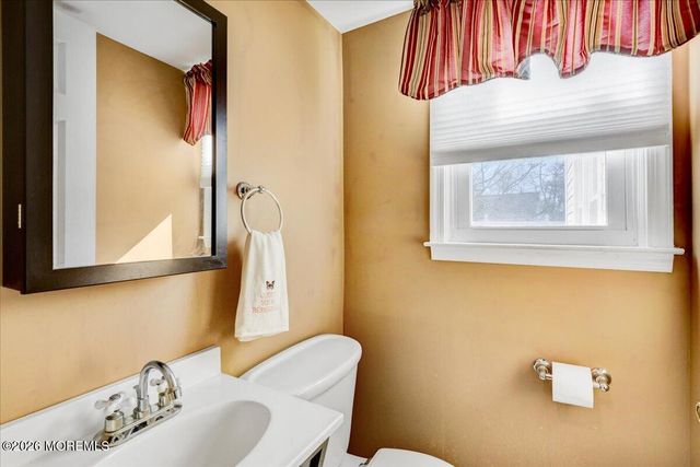 16 Regina Drive, Howell, NJ 07731