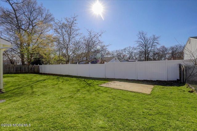 16 Regina Drive, Howell, NJ 07731