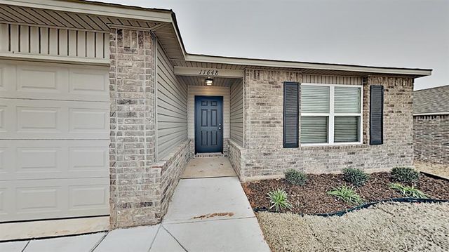 11648 NW 97th Street, Yukon, OK 73099