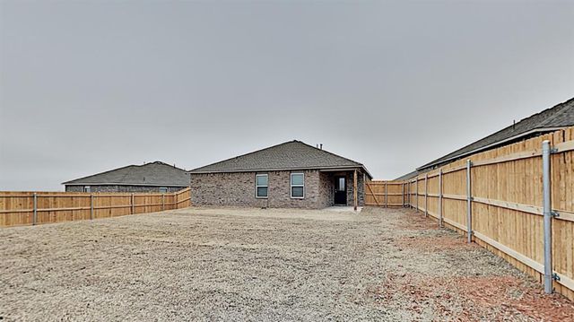 11648 NW 97th Street, Yukon, OK 73099