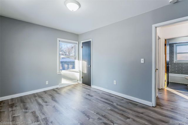 4383 Green Lake Road, West Bloomfield Charter Township, MI 48323