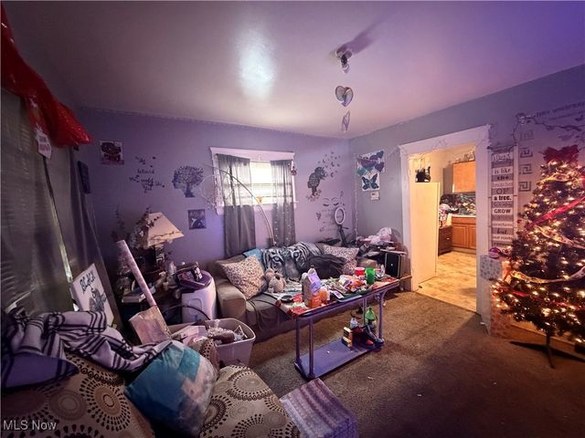 9521 Mount Auburn Avenue, Cleveland, OH 44104