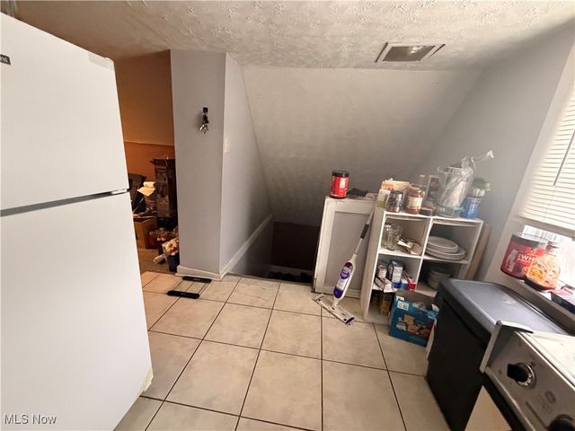 9521 Mount Auburn Avenue, Cleveland, OH 44104