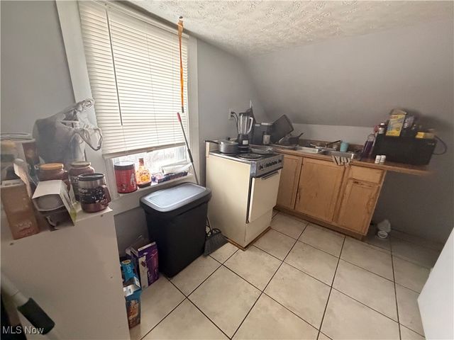 9521 Mount Auburn Avenue, Cleveland, OH 44104