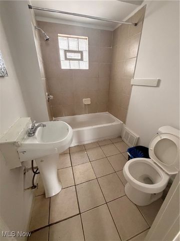 9521 Mount Auburn Avenue, Cleveland, OH 44104