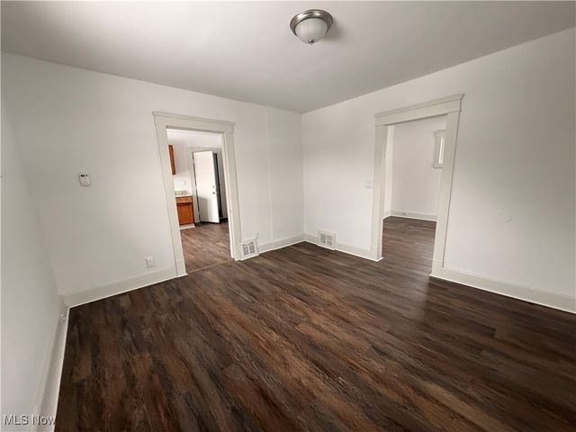 9521 Mount Auburn Avenue, Cleveland, OH 44104