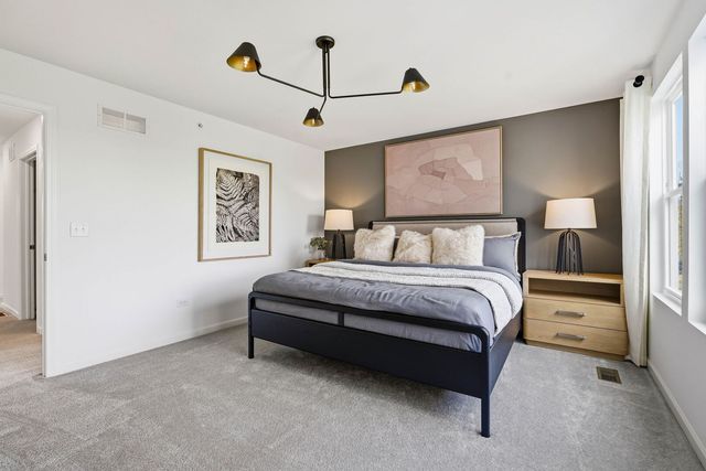 1996 Leiter Way 14002, Hoffman Estates, IL 60169