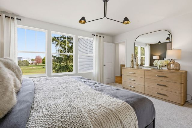 1996 Leiter Way 14002, Hoffman Estates, IL 60169