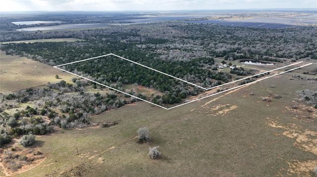 259 Meduna RD, Smithville, TX 78957
