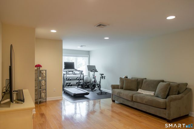 127 Kingswood Drive, Naugatuck, CT 06770