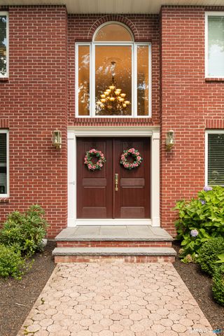 127 Kingswood Drive, Naugatuck, CT 06770
