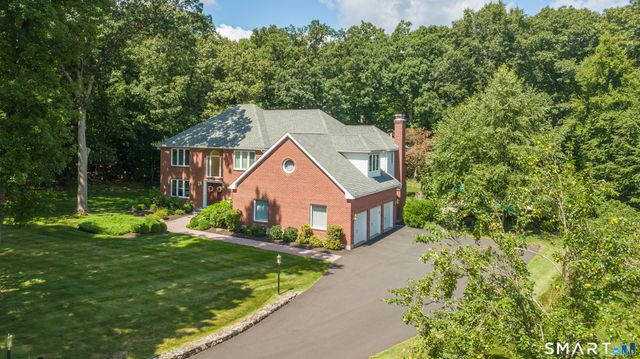 127 Kingswood Drive, Naugatuck, CT 06770