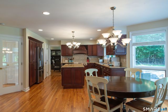 127 Kingswood Drive, Naugatuck, CT 06770