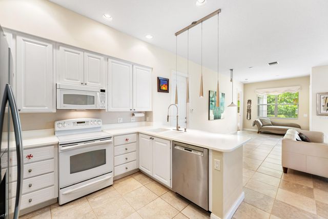 326 Caravelle Drive, Jupiter, FL 33458