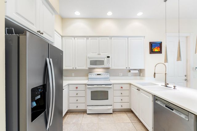 326 Caravelle Drive, Jupiter, FL 33458