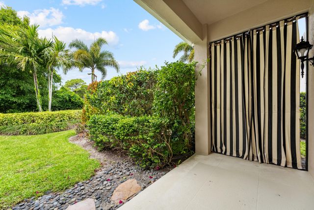 326 Caravelle Drive, Jupiter, FL 33458