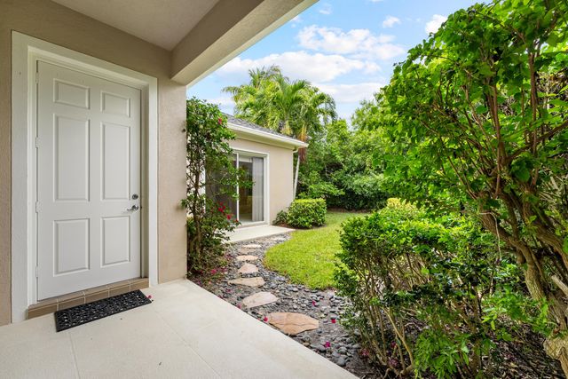 326 Caravelle Drive, Jupiter, FL 33458