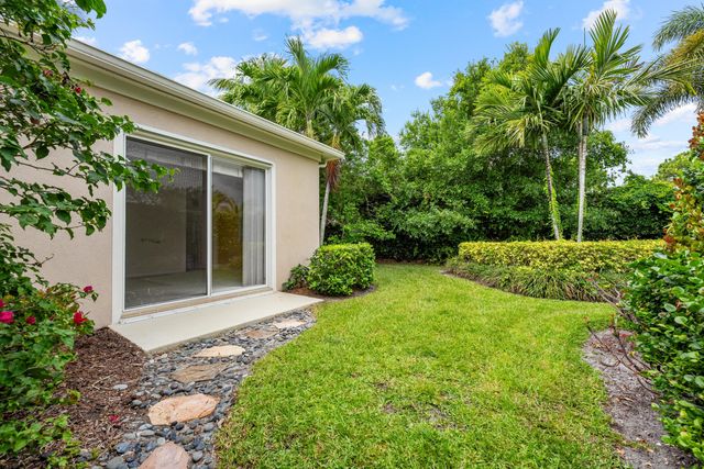 326 Caravelle Drive, Jupiter, FL 33458