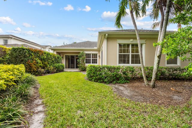 326 Caravelle Drive, Jupiter, FL 33458