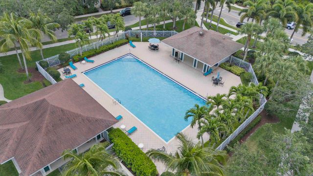 326 Caravelle Drive, Jupiter, FL 33458