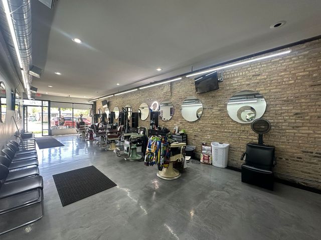 252 Chicago Avenue, Oak Park, IL 60302