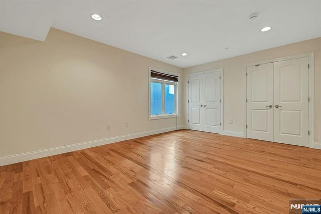 124 68th Street 206, Guttenberg, NJ 07093