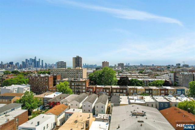 124 68th Street 206, Guttenberg, NJ 07093