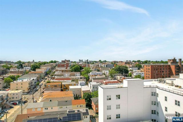 124 68th Street 206, Guttenberg, NJ 07093