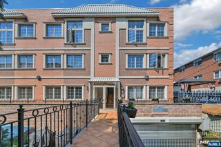 124 68th Street 206, Guttenberg, NJ 07093