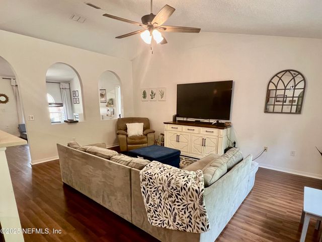 75245 FERN CREEK Drive, Yulee, FL 32097