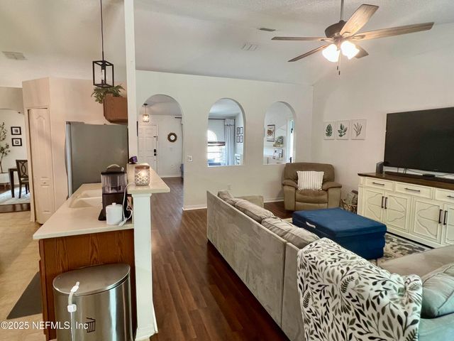 75245 FERN CREEK Drive, Yulee, FL 32097