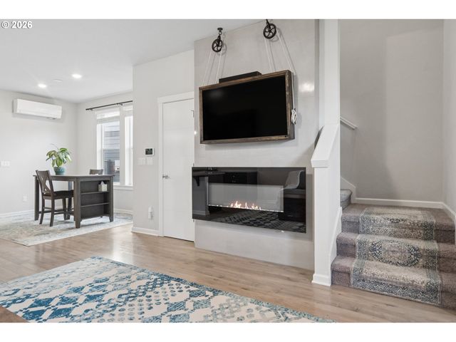 8070 Se BUTTERNUT CREEK Pkwy, Hillsboro, OR 97123