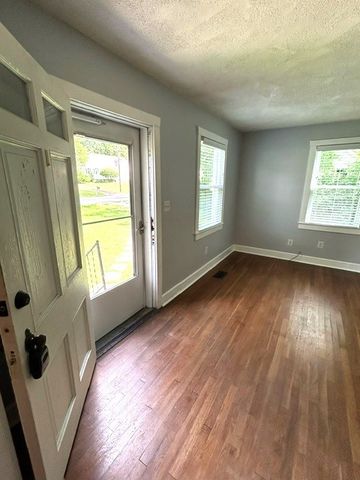 2911 Dobbs Ave, Nashville, TN 37211