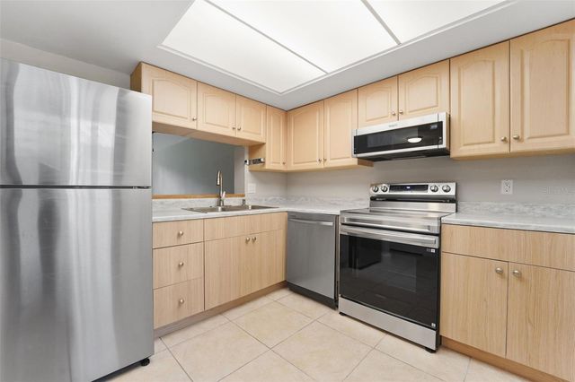 2614 COVE CAY DRIVE 108, Clearwater, FL 33760