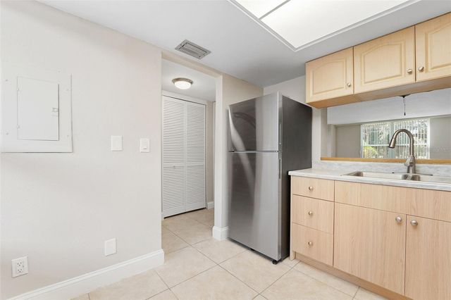 2614 COVE CAY DRIVE 108, Clearwater, FL 33760