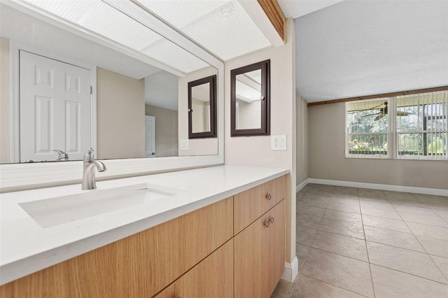 2614 COVE CAY DRIVE 108, Clearwater, FL 33760