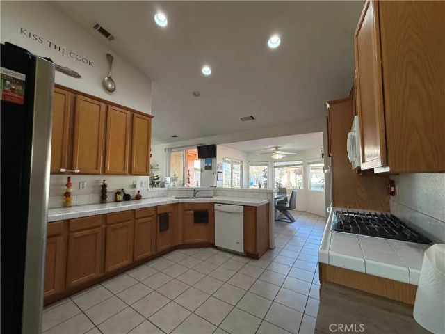 14930 Coalinga, Victorville, CA 92392