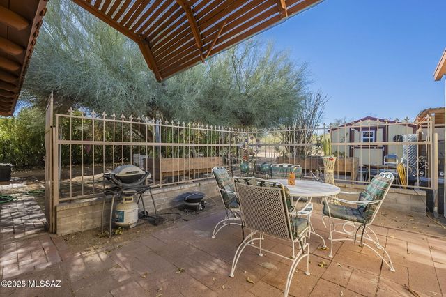 434 S Abrego Drive, Green Valley, AZ 85614