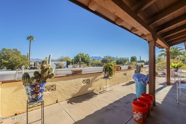 434 S Abrego Drive, Green Valley, AZ 85614