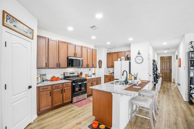 1717 Vista Luna Drive, Texas City, TX 77591