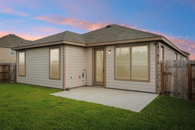 1717 Vista Luna Drive, Texas City, TX 77591