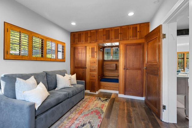 1018 Johnson Ave, San Diego, CA 92103