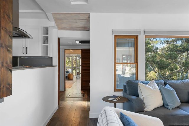 1018 Johnson Ave, San Diego, CA 92103
