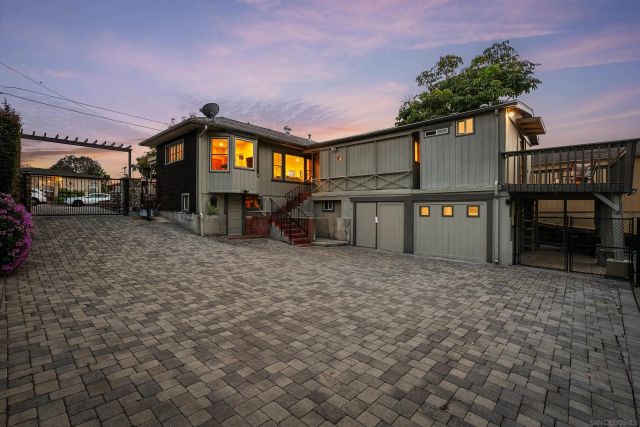 1018 Johnson Ave, San Diego, CA 92103