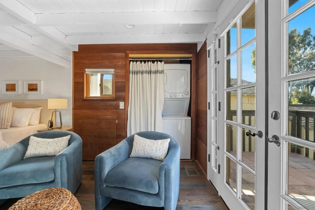 1018 Johnson Ave, San Diego, CA 92103