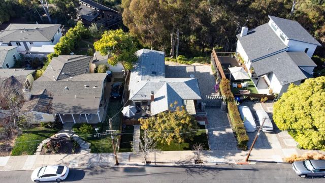 1018 Johnson Ave, San Diego, CA 92103