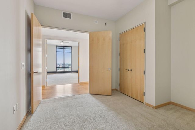 201 S 11th St 1700, Minneapolis, MN 55403