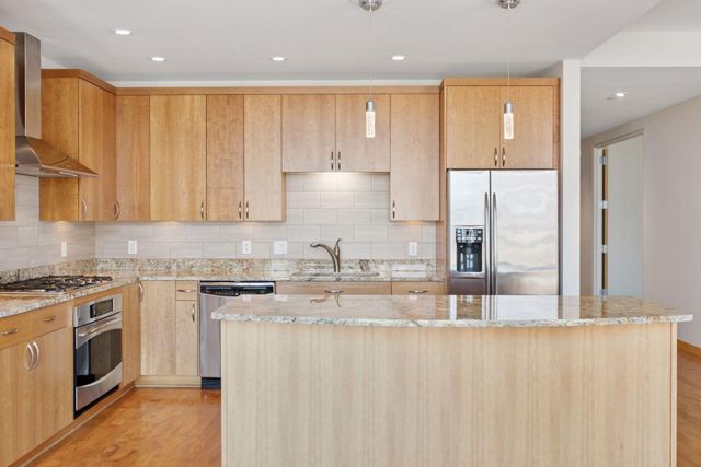 201 S 11th St 1700, Minneapolis, MN 55403