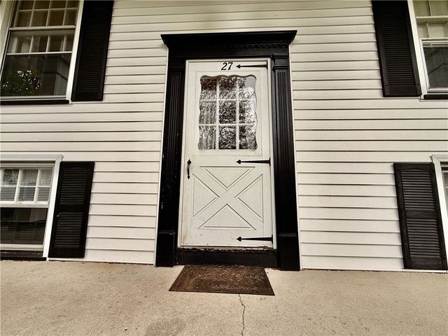 27 Bright Oaks Circle, Chili, NY 14624