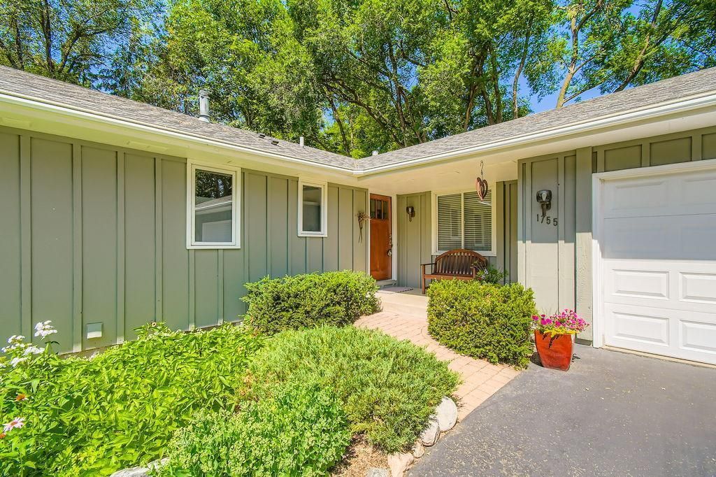 1755 Ranier Lane N, Plymouth, MN 55447